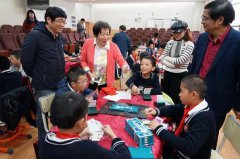 世界级大师到访 点赞海盐向阳小学桥牌教育
