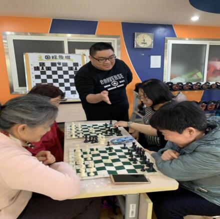 北京著名国际象棋教练杨杰先生答疑解惑中