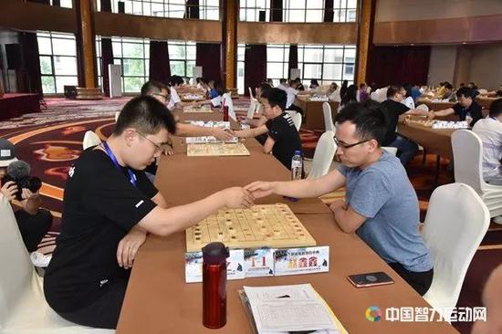 业余棋手姜毅之爆冷战和赵鑫鑫