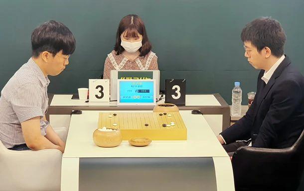 顶尖棋士战申旻埈坐稳循环圈 龙星战申真谞百分百吻合度进四强