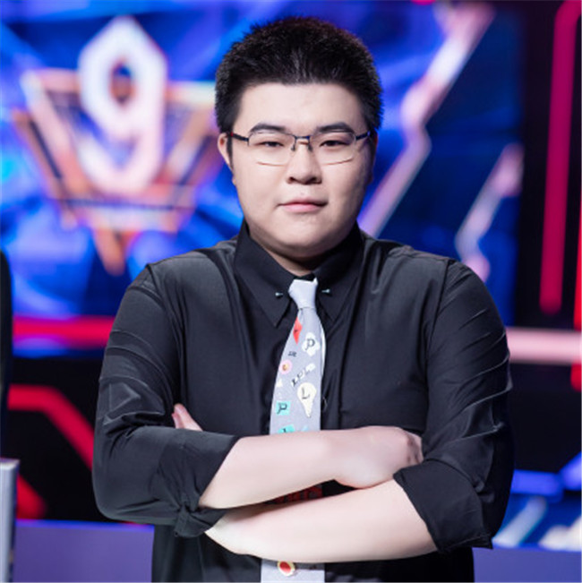 时隔五年重现反向!韦神观战LGD比赛,这分析连解说都自愧不如