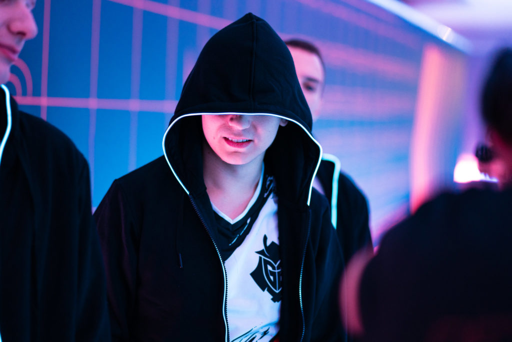 G2击败FNC夺冠,Caps创造联赛历史,Faker都比不上